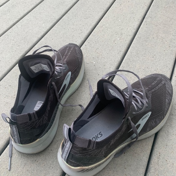 Brooks Bedlam runners men’s size 10 - Picture 2 of 3